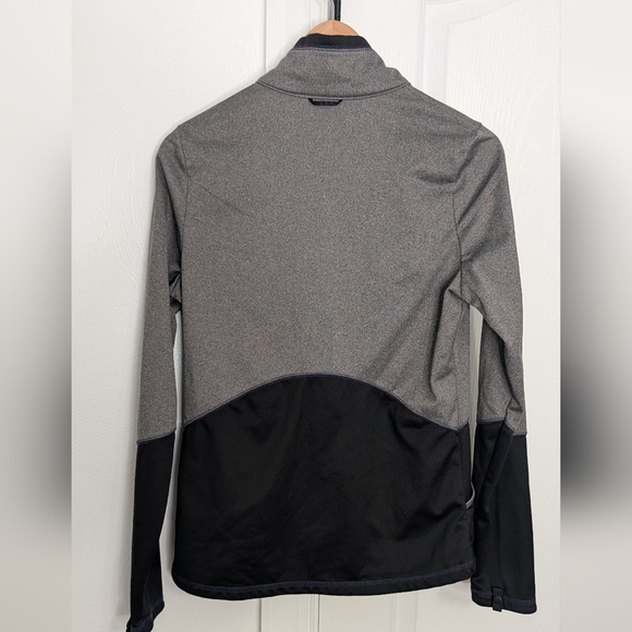 The North Face Women's Grey and Black Jacket - Picture 7 of 7